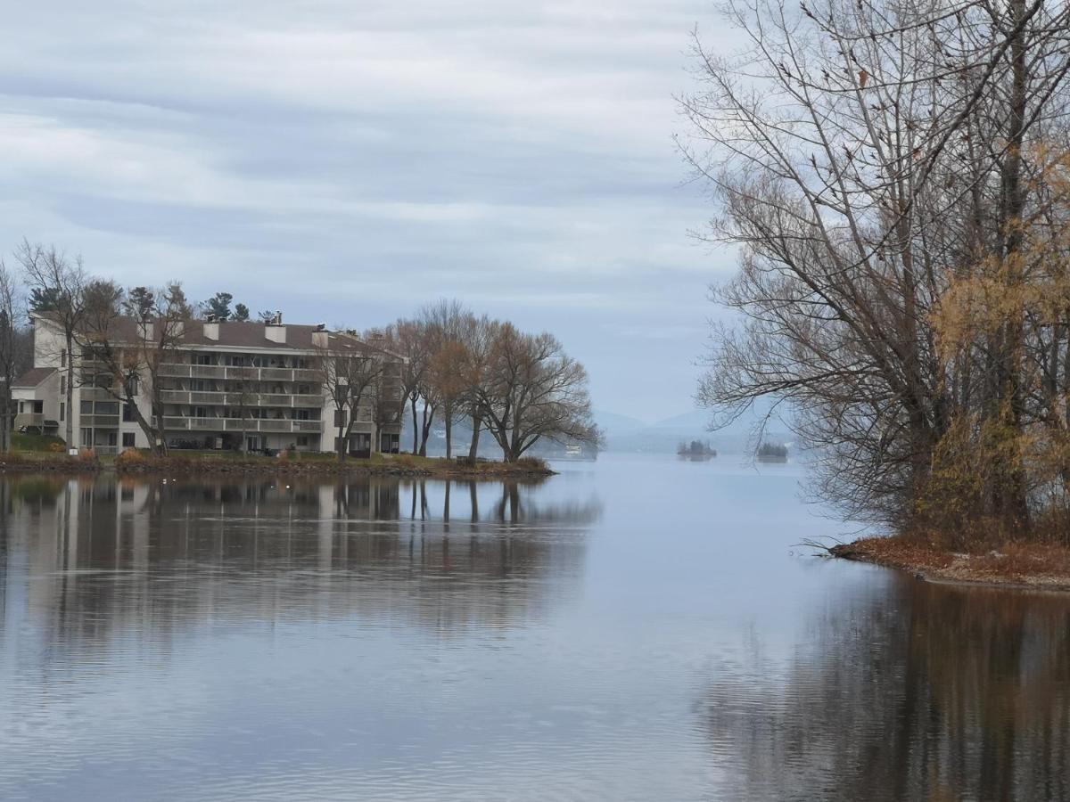 Condo de L'Oberge Magog Exterior foto